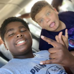 Meet your Posher, Earl